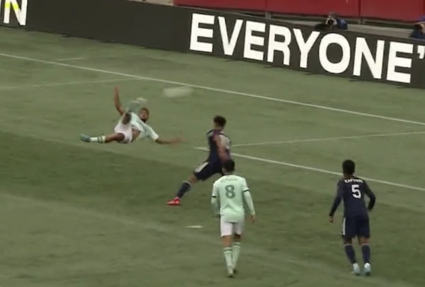 Watch Amazing Josef Martínez Bicycle Kick vs. Revolution